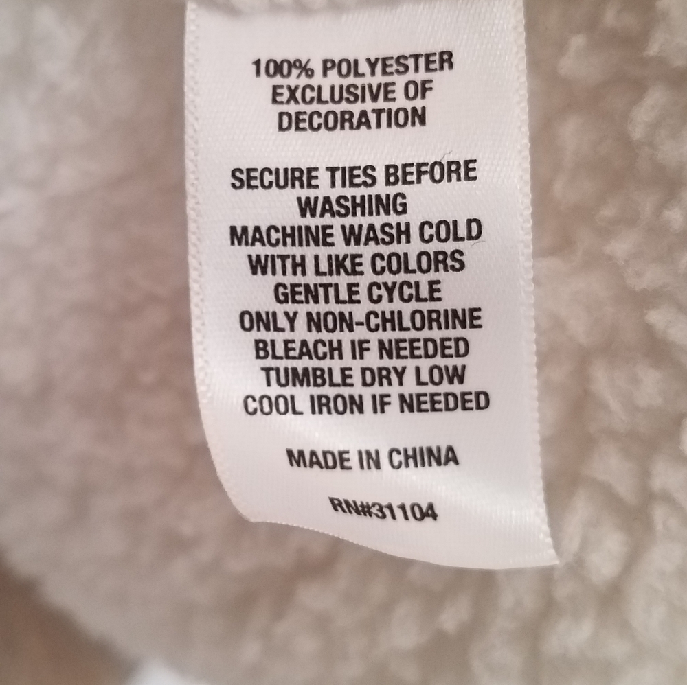 White Pullover - Picture 3 of 4